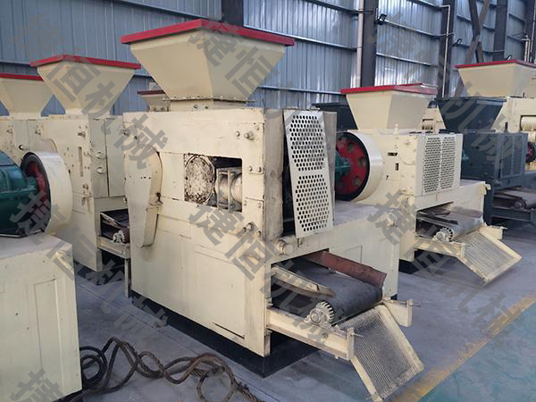 壓球機(jī)生產(chǎn)車(chē)間